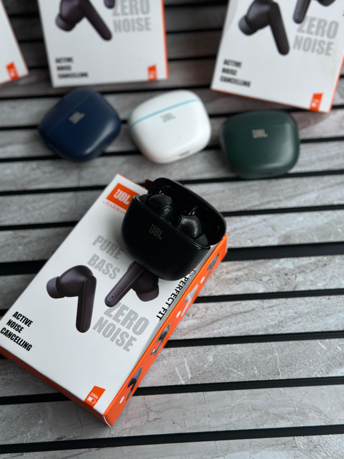 New Wireless Earphone with 5-Hour Call Time